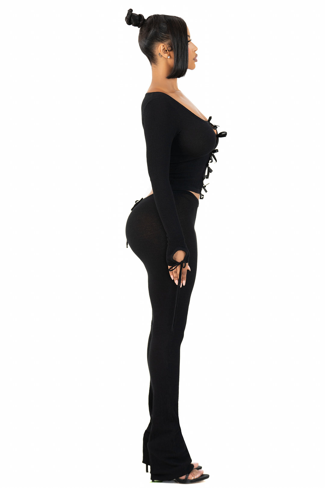 LYRA ONYX FLARE LEGGINGS